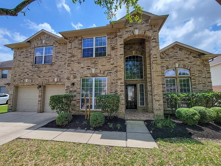20931 Flower Croft Ct — Photo 1