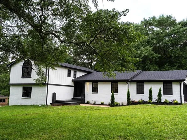 69 N Hearn Rd, Ellenwood, GA 30294