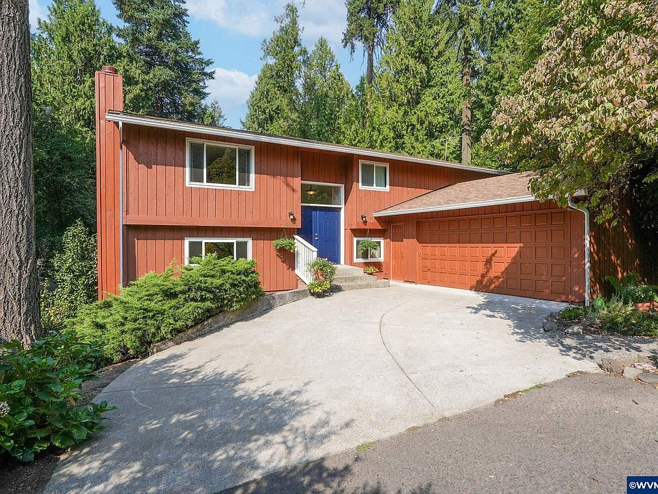 1st image of 3908 SE Arbor Ct