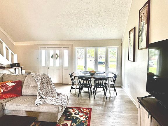 5th image of 3045 Bridlewood Trl