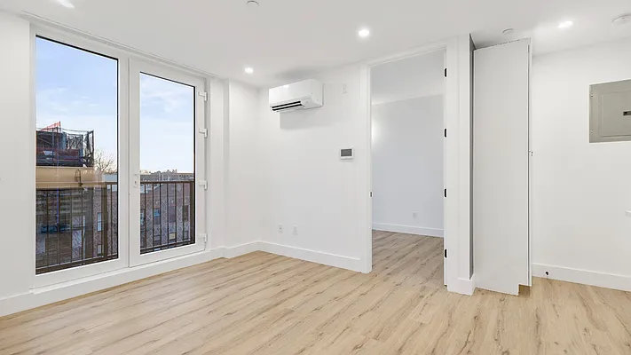 Rented by Nooklyn NYC LLC | media 7