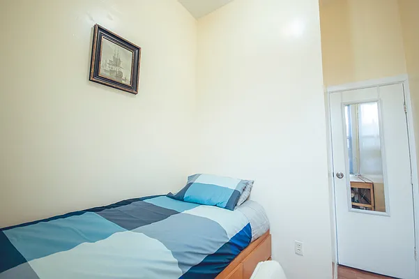 Rented by Apple Realty Group Corp | media 5