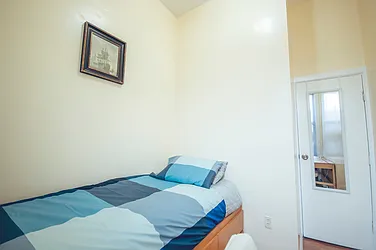 Rented by Apple Realty Group Corp