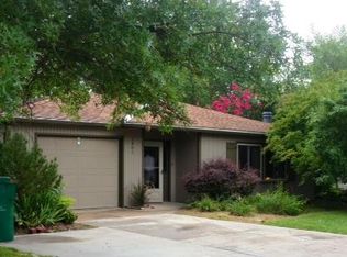 2401 Brook Ln, Manhattan, KS 66502