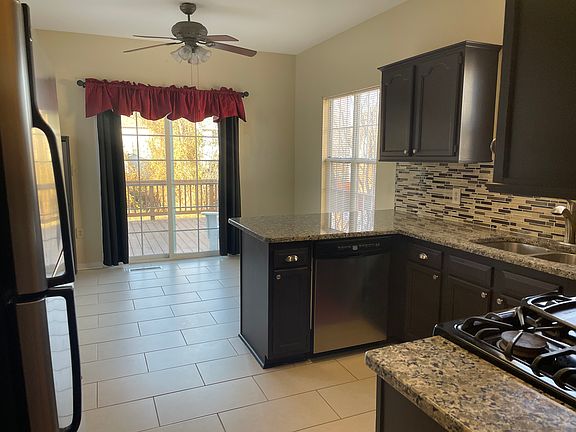 3rd image of 14 Sharon Ln