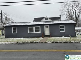 207 W Center St, Wind Gap, PA 18091