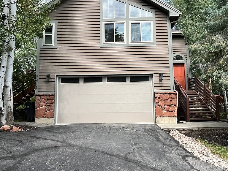 7416 Brook Hollow Loop Rd — Photo 1