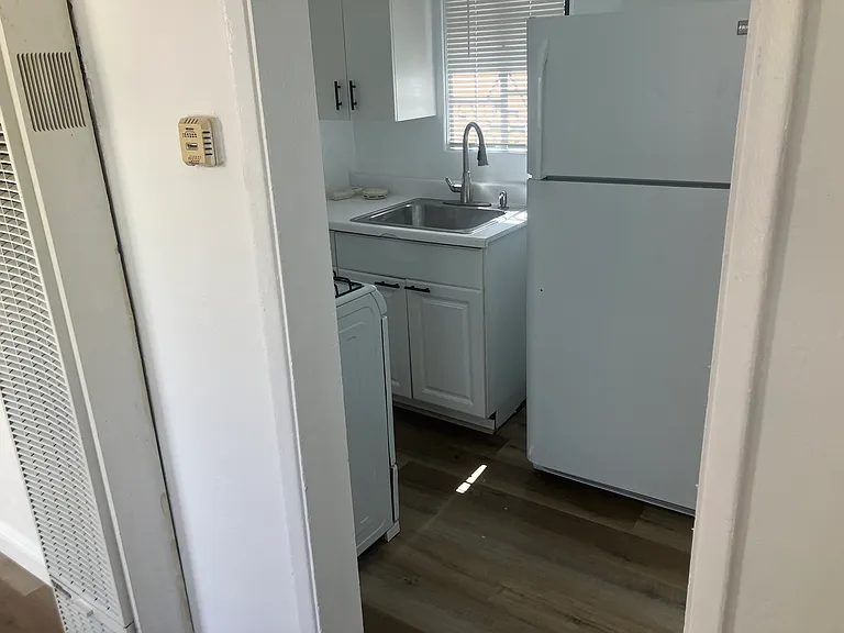 2618 Figueroa Blvd #3 — Photo 7