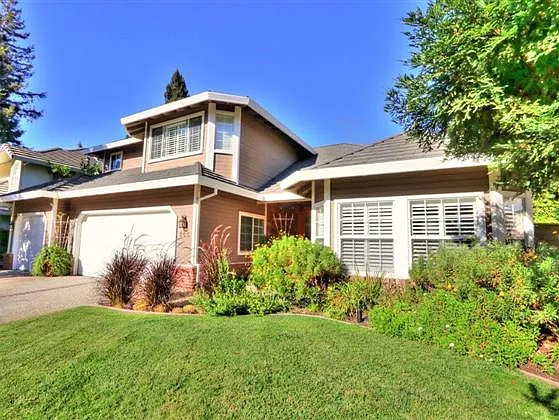 755 Bell Russell Way photo 1