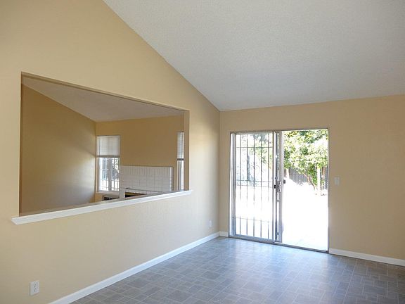4th image of 1539 Aldrich Way