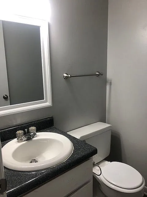 2 bed, 1.5 bath, 1050 sqft, $1,250 — Photo 4