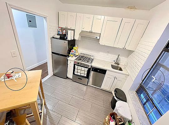 2nd image of 569 W 182nd St APT 4