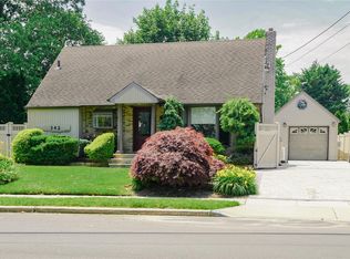 342 Mildred St, Oceanside, NY