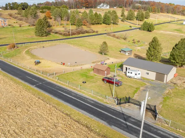 11 Fruit Farm Rd, Catawissa, PA 17820