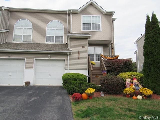 1st image of 619 Crab Apple Ln