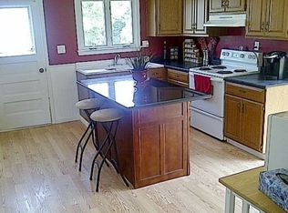 104 Kendall Dr E, East Syracuse, NY 13057