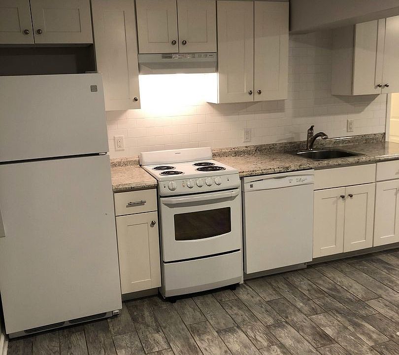 1st image of 25 Summit Ave #C