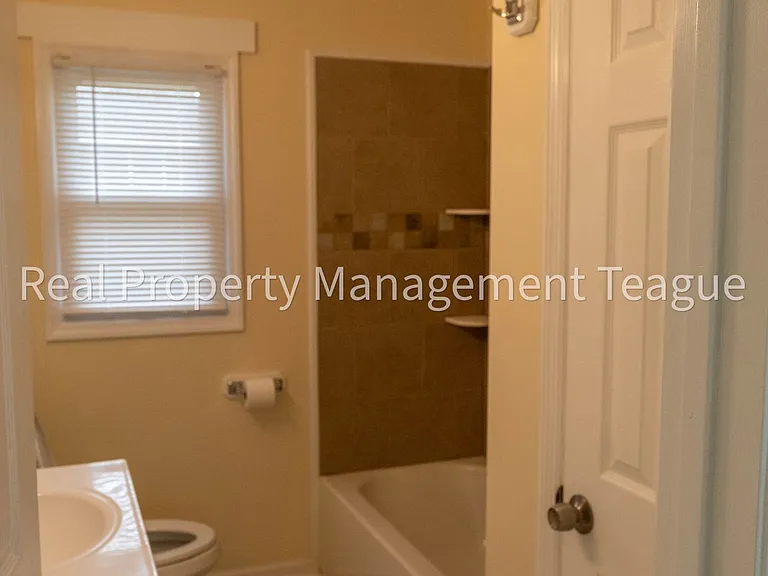 Beautiful one Bedroom apartment — Photo 8