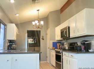 8419 Delphian Dr, Universal City, TX 78148