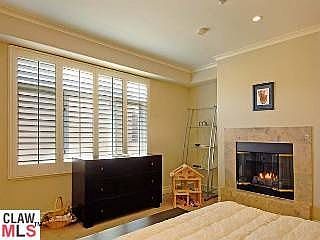 5th image of 871 Granville Ave Unit 402