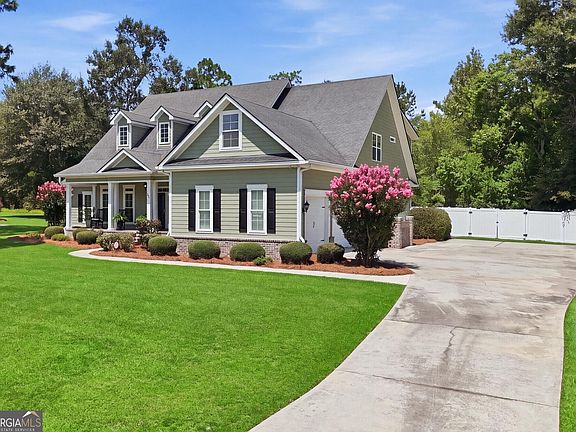 3rd image of 335 Myrtle Crossing Dr