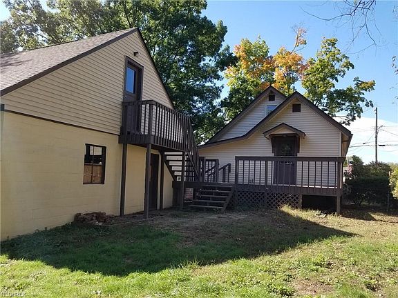 3rd image of 119 Pocantico Ave