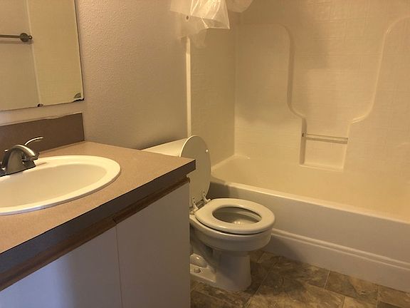 5th image of 506 Caribou Dr #D
