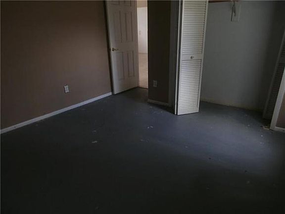 5th image of 2544 Davenport Cir