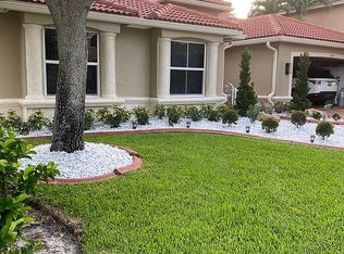 5818 La Gorce Cir, Lake Worth, FL 33463