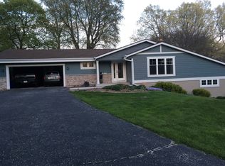 W256N5660 N Hill Dr, Lisbon, WI 53089