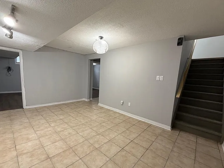 101 Romy Cres — Photo 14