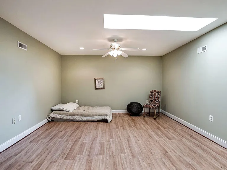 8105 Maya Ct — Photo 41