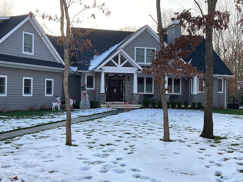 1st image of 35 Elizabeth Ln