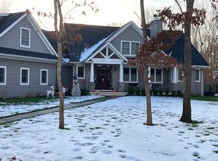 35 Elizabeth Ln, Quogue, NY 11959
