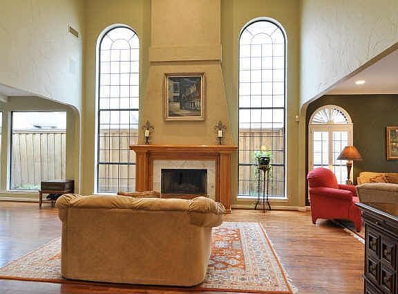 Den with 20 ft. ceilings