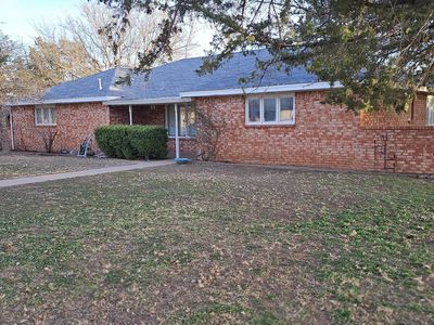 307 W 6th St, Sundown, TX, 79372