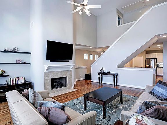5th image of 650 Westcross St #33