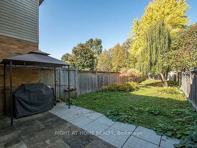 28 Bates Ct — Photo 34