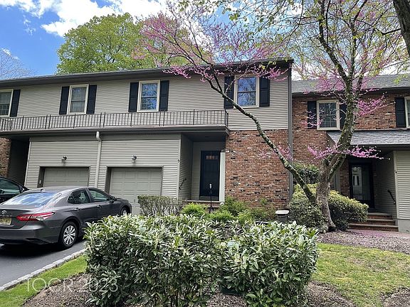 2nd image of 15 Allison Ct