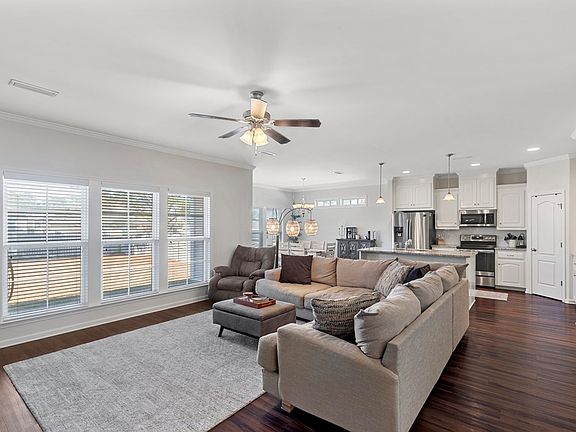 2nd image of 316 Courtland Dr
