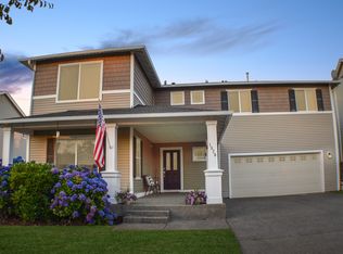 1820 Cadborough Ln, Dupont, WA 98327