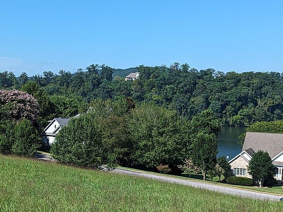 3rd image of Marble Bluff Dr