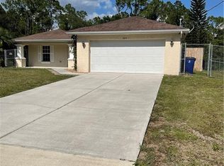 2014 Robert Ave, Alva, FL 33920