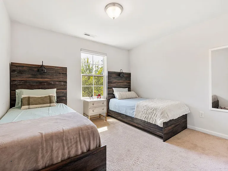 1302 Southpoint Trl — Photo 10