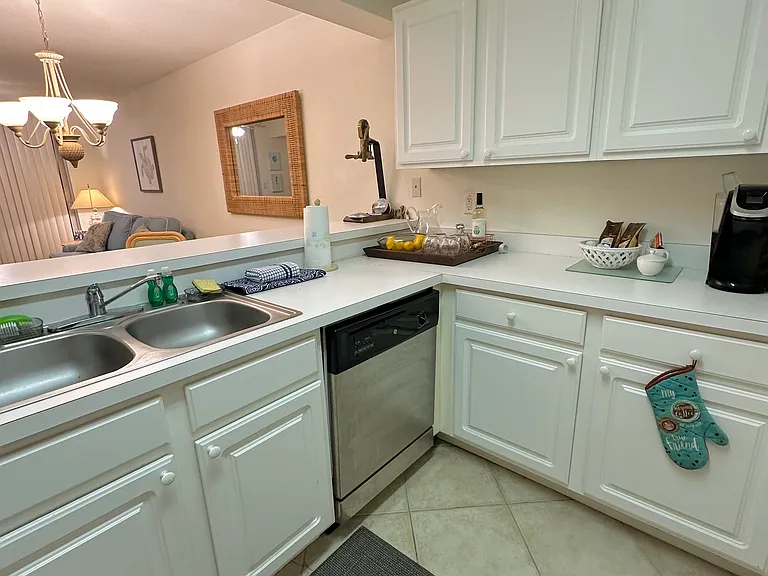 Fully equipped kitchen