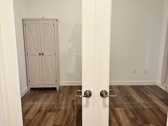 5th image of 1918 Teresa St SE