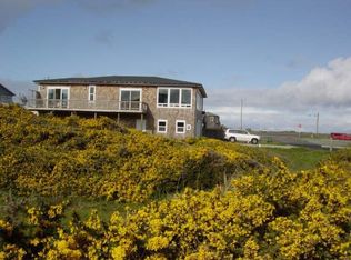 1050 3rd St SW, Bandon, OR 97411