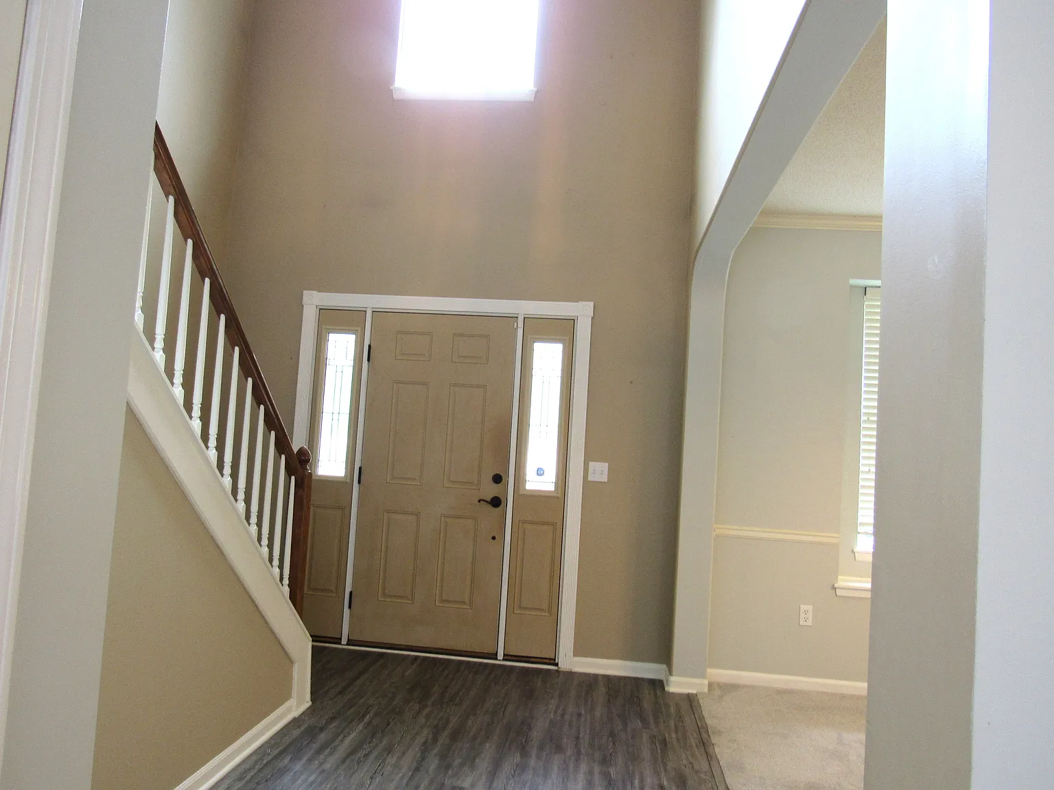 4 bed, 3.5 bath, 2502 sqft, $2,600 — Photo 2