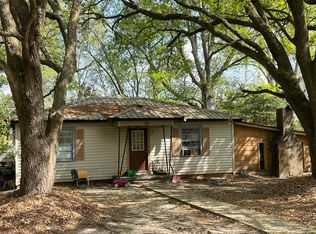211 Dutton Ave, Laurel, MS 39440