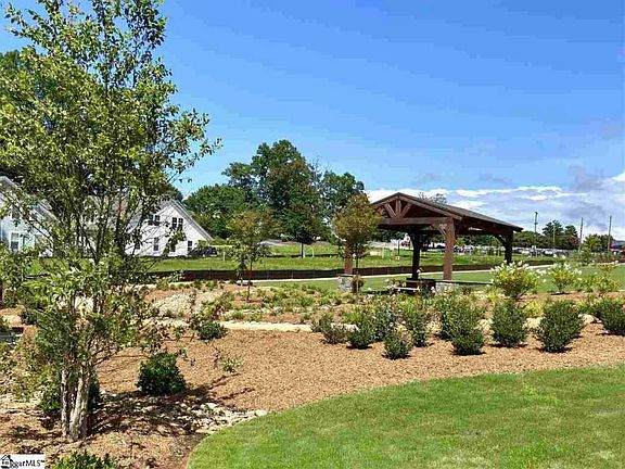 4th image of 48 Cottage Knoll Cir